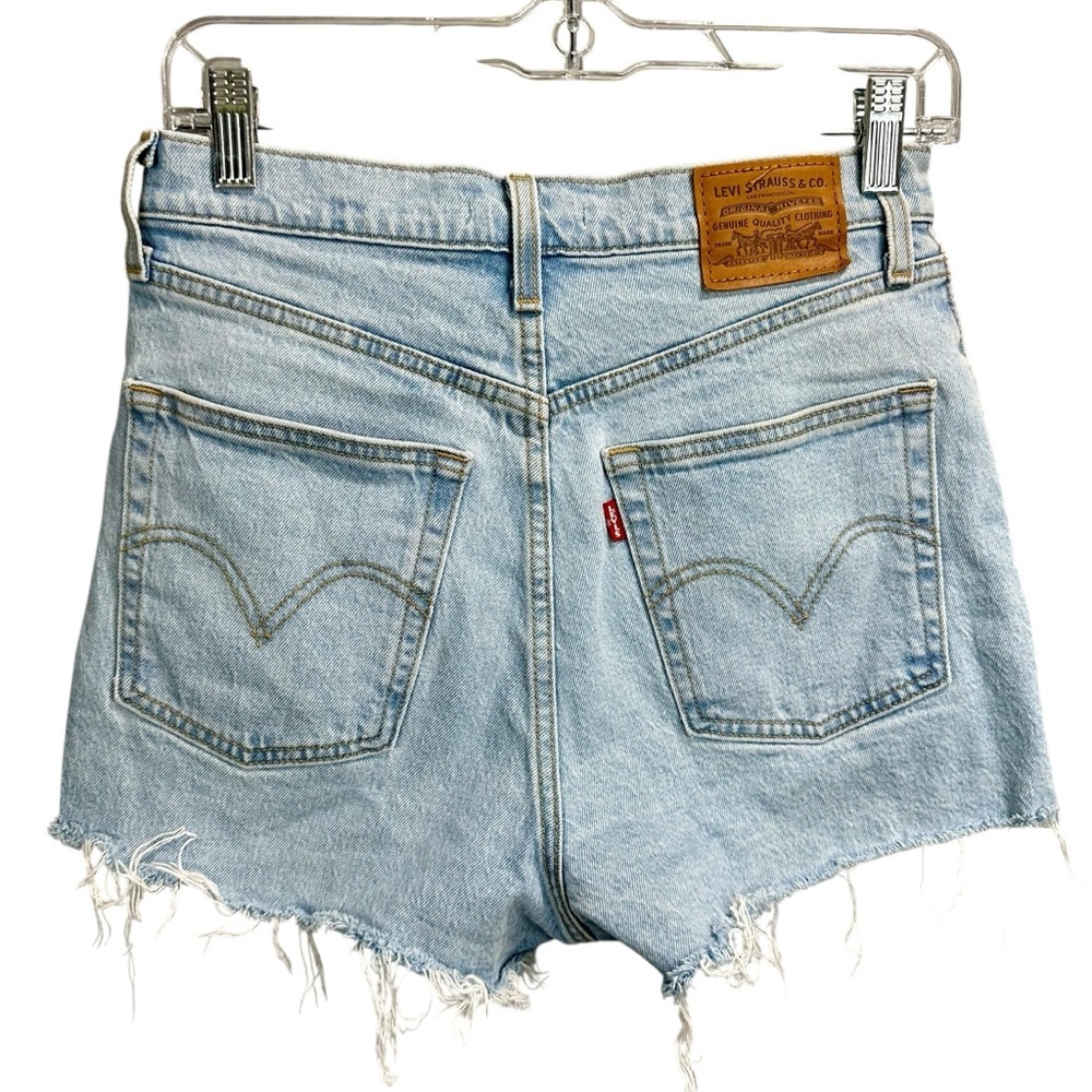 LEVI'S‎ Ribcage Short in Tango Pulse - Picture 4 of 6